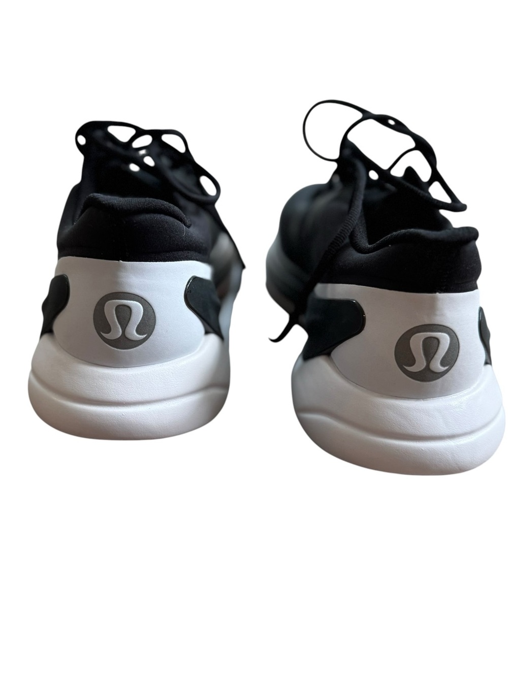 Lululemon Blissfeel Running Shoe Black White Women’s Sz 8.5 New W/out Box - Picture 4 of 8